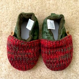 Muk Luks Olive Green And Burgundy Knit Slip Ons